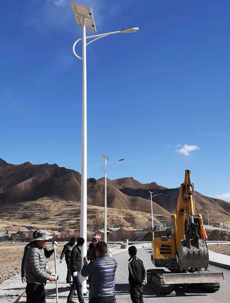 甘南碌曲10米玉门太阳能路灯项目