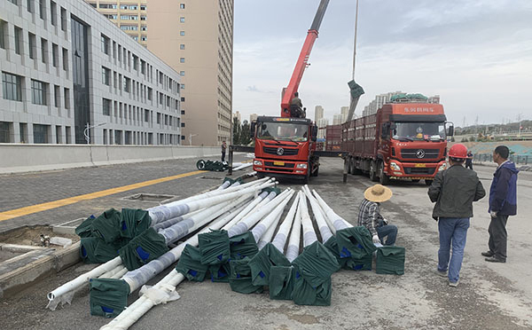 农村玉门太阳能路灯安装全解析：庭院玉门太阳能路灯施工指南